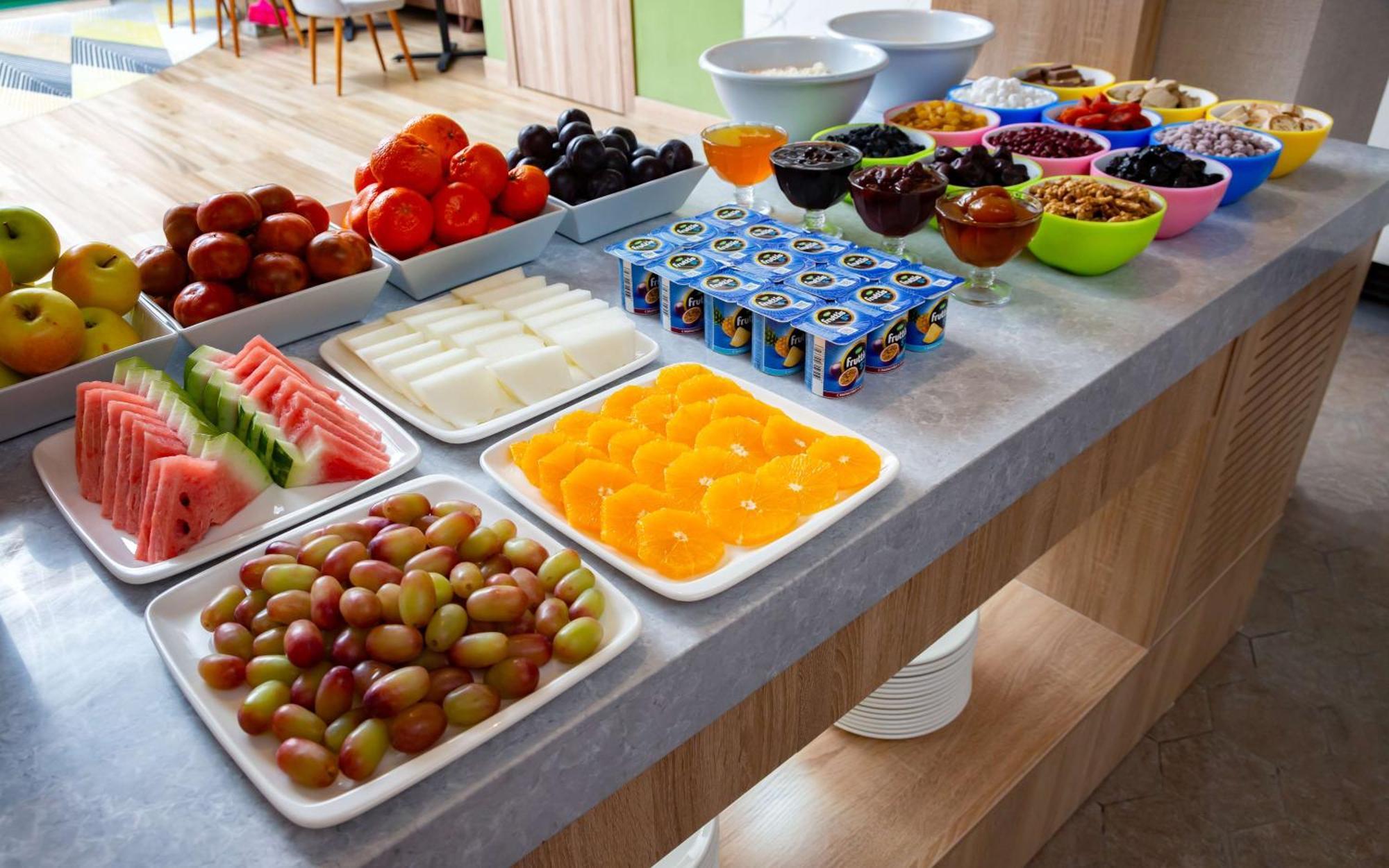 Hilton Garden Inn Samarkand Bagian luar foto